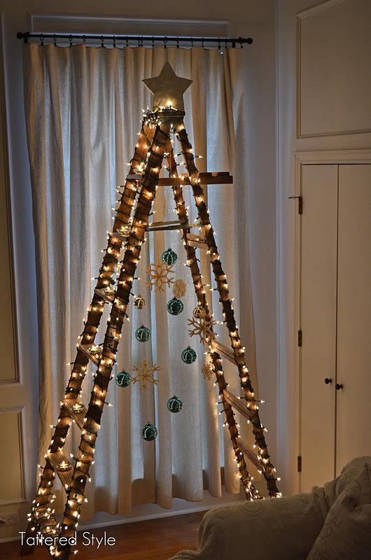 Space Saving Christmas Tree Ideas for Small Spaces ...
