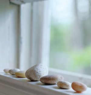 Top Tips For Decorating Your Windowsills