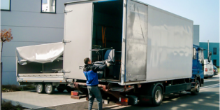 The Benefits of Hiring a Larger Removal Company